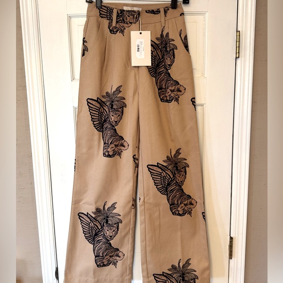 las surenas Pants - Tan Wide Leg Pants with Black Tiger Print